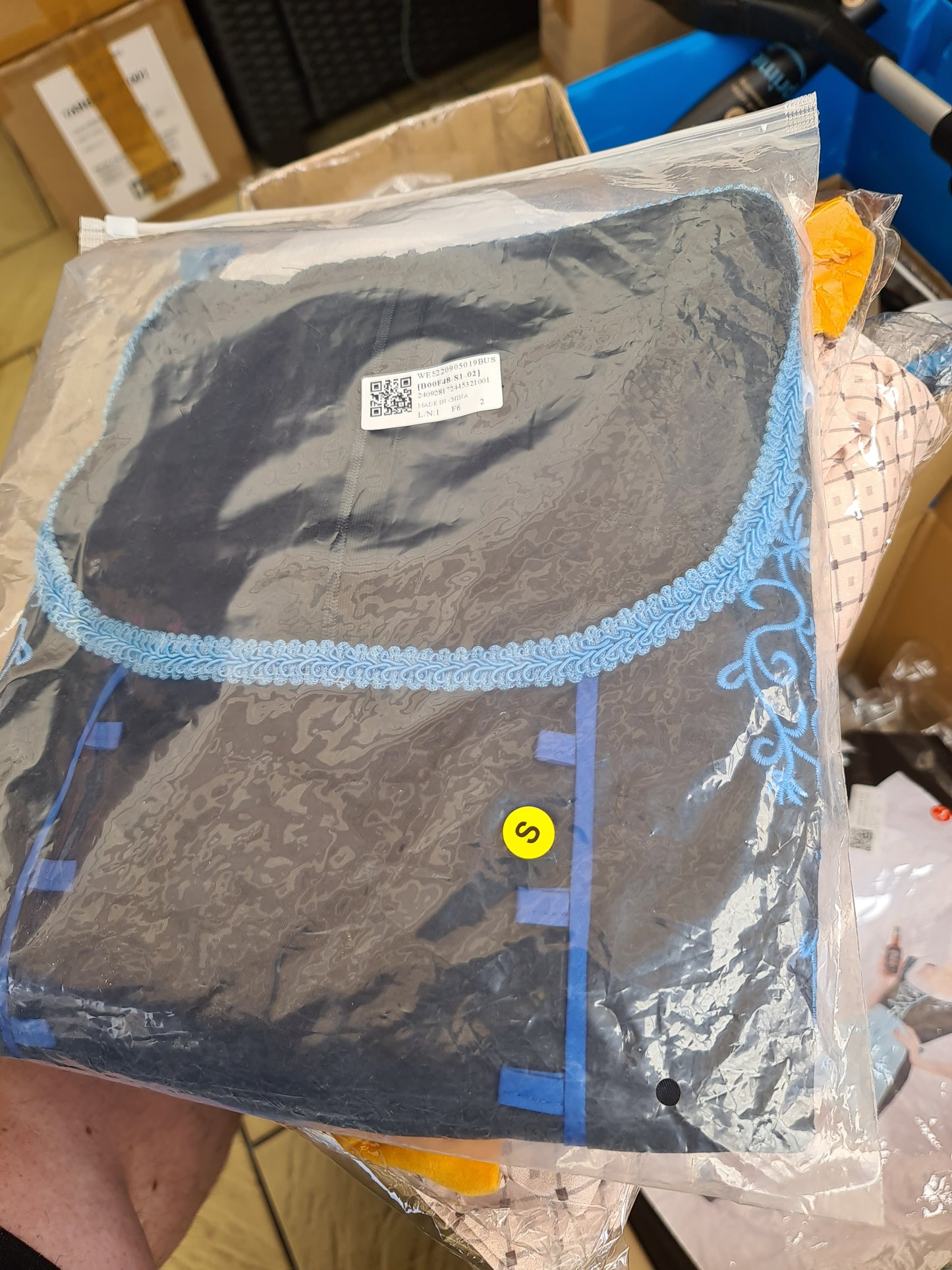 Dirndls in diverse Größen zum Mega Deal