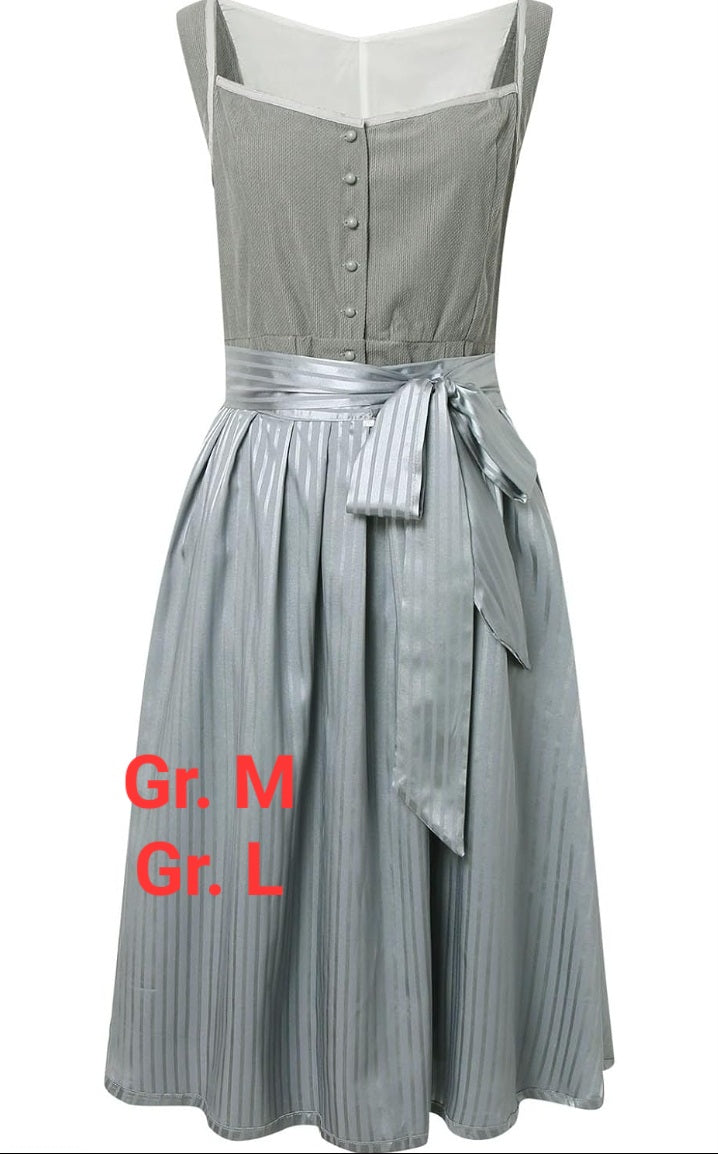 Dirndls in diverse Größen zum Mega Deal